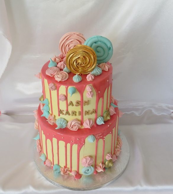 Gold meringue buttercream cake