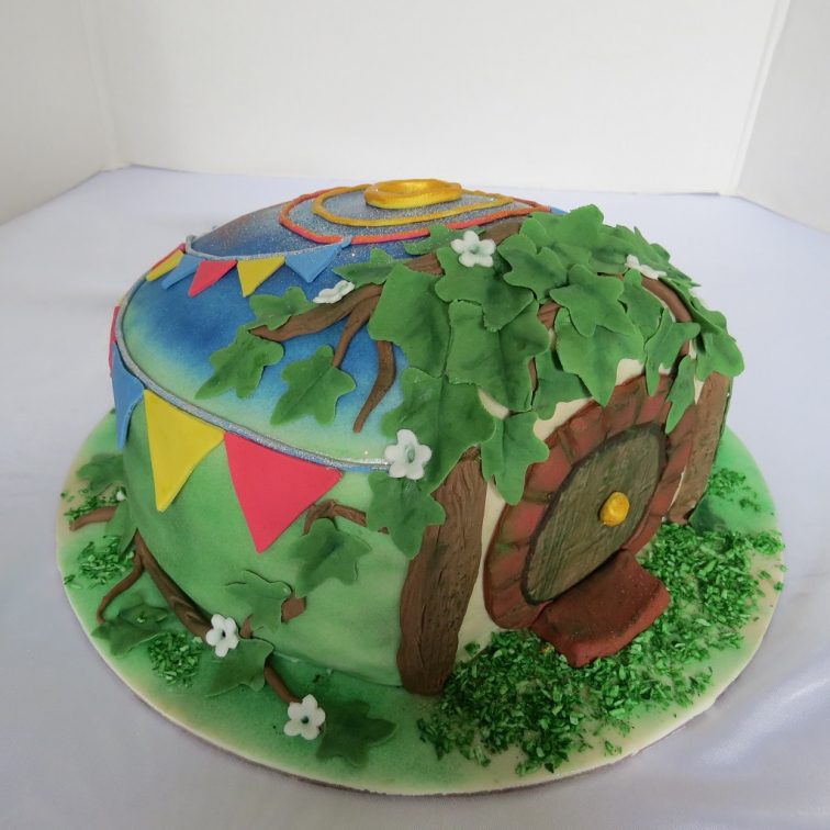 Hobbit hole cake